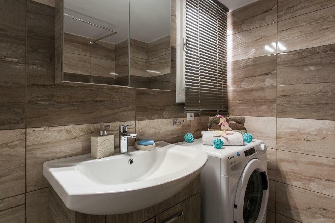 Modern Antique Private Rooms Near To Acropolis Museum And Metro Station Athens Ngoại thất bức ảnh