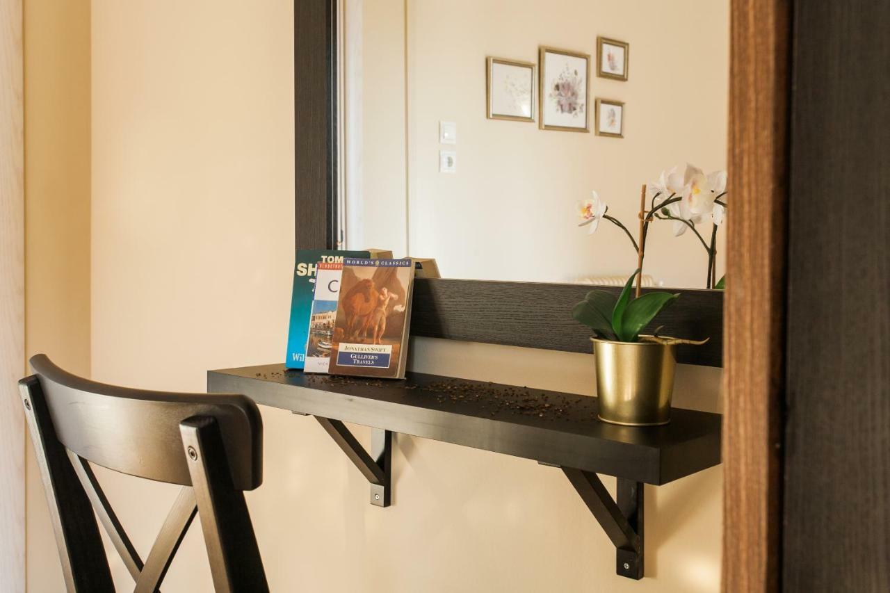 Modern Antique Private Rooms Near To Acropolis Museum And Metro Station Athens Ngoại thất bức ảnh