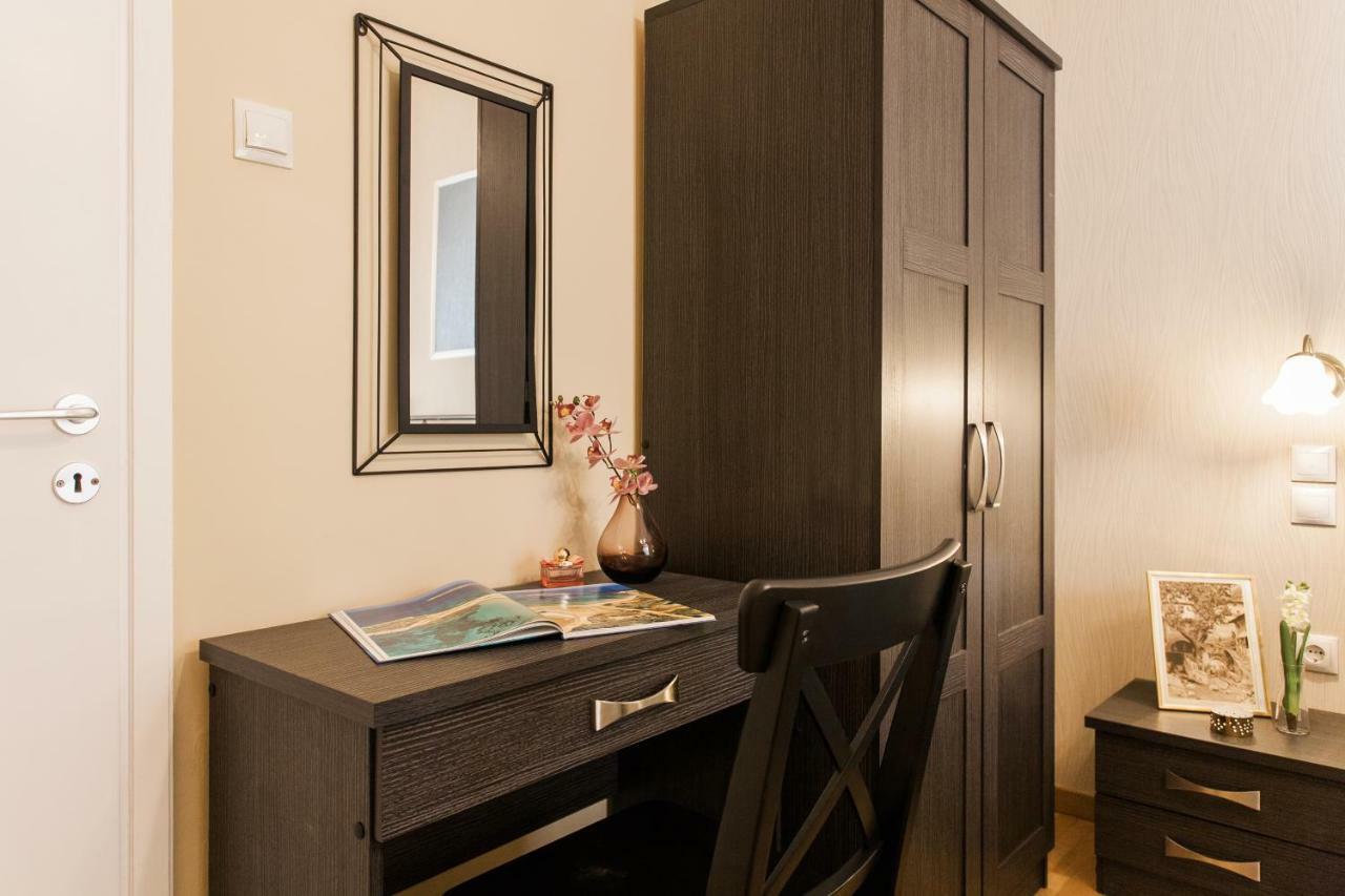 Modern Antique Private Rooms Near To Acropolis Museum And Metro Station Athens Ngoại thất bức ảnh